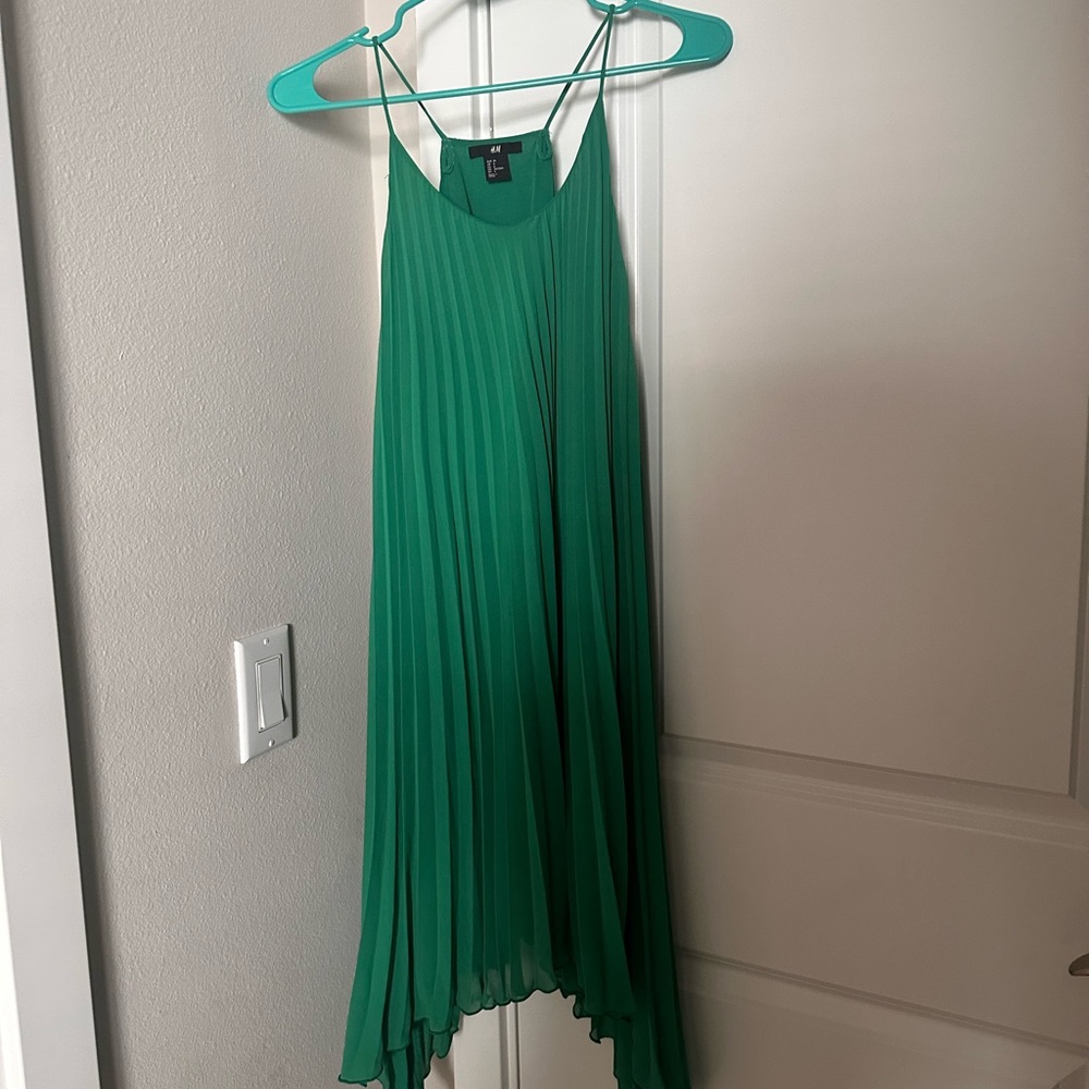 H&M Green High Low Pleated Dress, worn once, size S